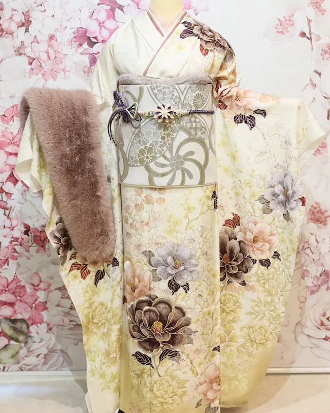 お値下げ！正絹・仕立て上がり 振袖 美品 アースカラー 成人式 結婚式 古典柄 訳あり特価品】 振袖 お仕立て上がり 成人式 アンティーク 正絹 赤 黒