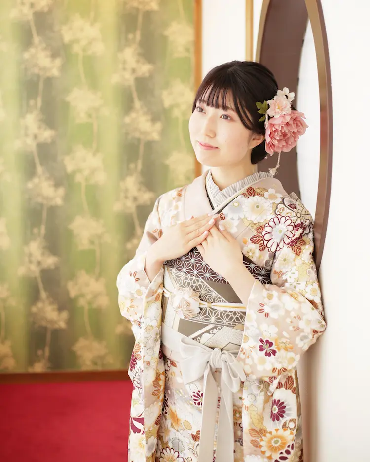 千葉県・谷屋の2022年振袖トレンドまとめ】アースカラーの成人式振袖