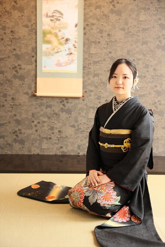 黒　大柄　花