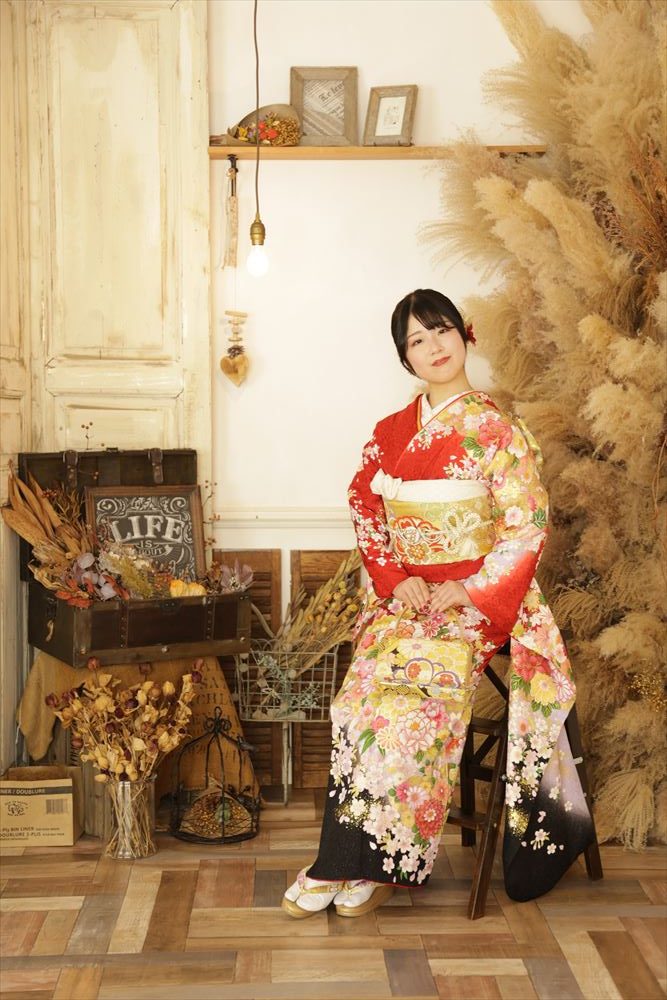 赤　白　花