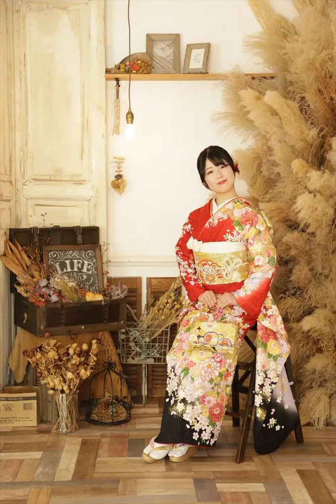 赤　白　花