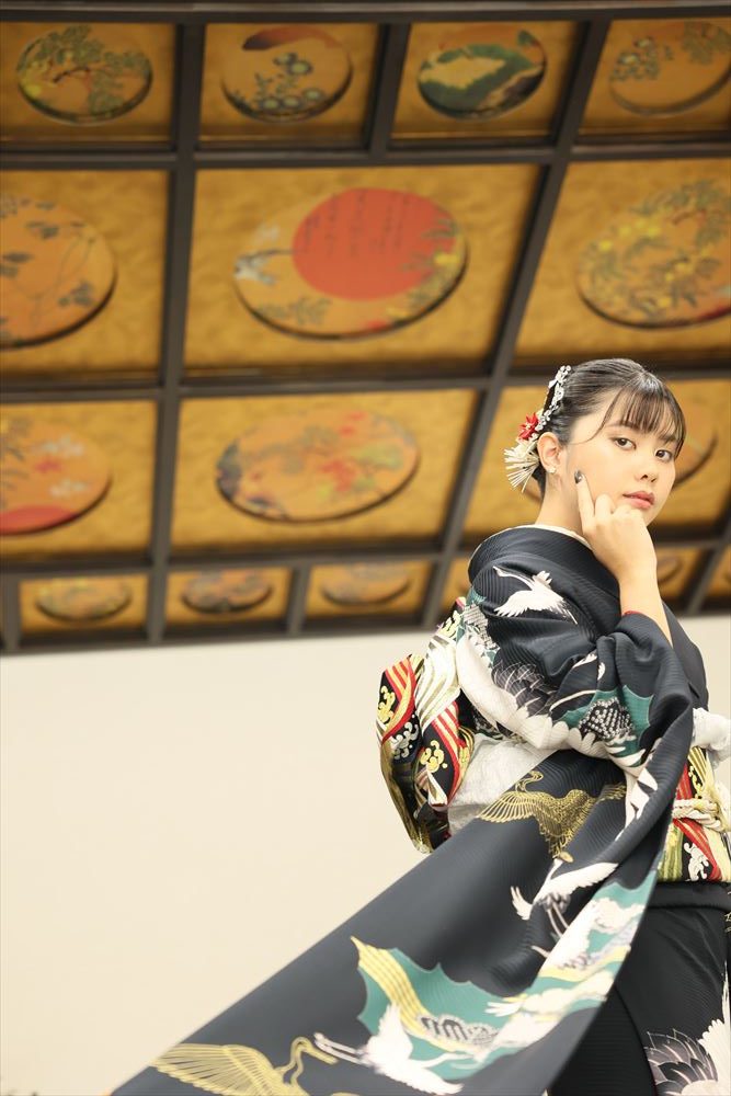 黒　鶴