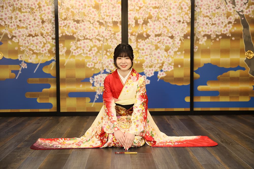 赤　白　花