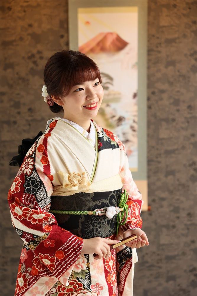赤　白　花