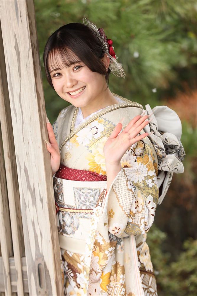 白 くすみ 古典柄