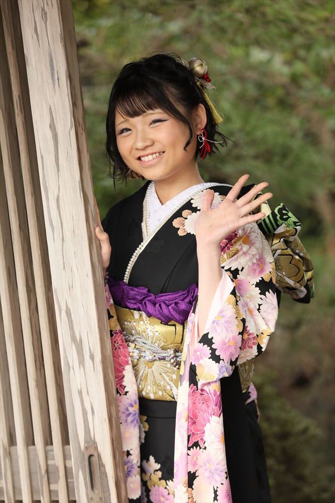 黒 ピンク 和風